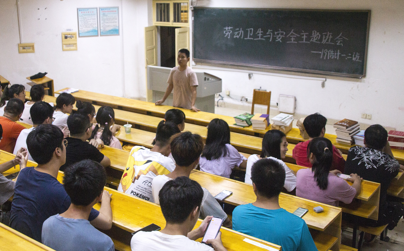 19719f00bde6433c930d7a85d9a96c46.png 19719f00bde6433c930d7a85d9a96c46.png